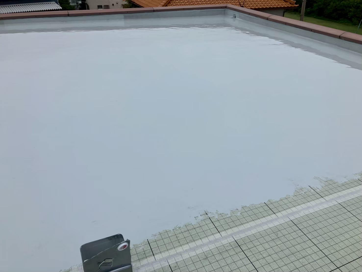 ウレタン塗膜：下塗り